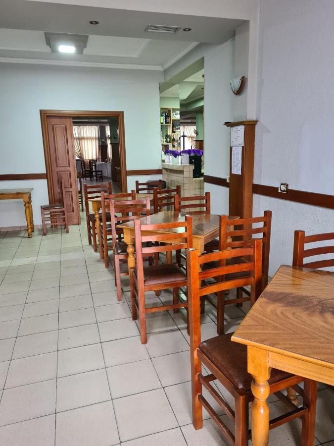 Bar Kafe Pjetri Patza-Kuqani