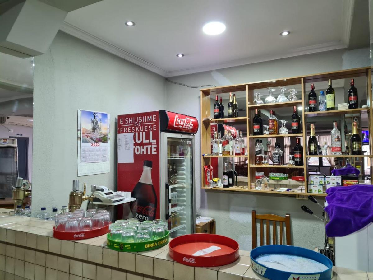 Privatunterkunft Bar Kafe Pjetri